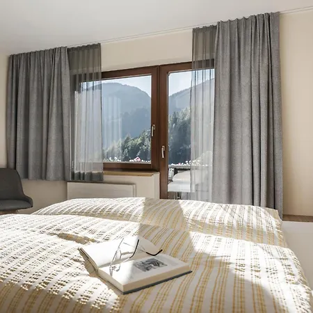 Appartementhaus Sennhüttn Aparthotel 4*