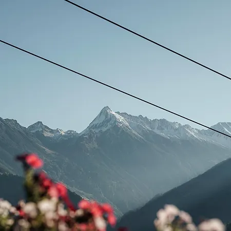 Apart Otel Appartementhaus Sennhuettn Finkenberg