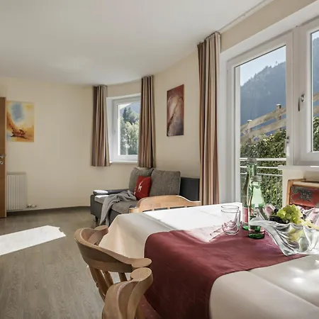 Appartementhaus Sennhuettn Apart Otel